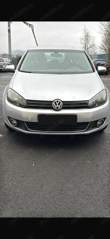 Utilizat 2010 VW Golf VI Berlinǎ | 3.500 EUR (Preț bun) - Imagine 1/4