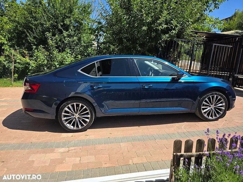 Culoarealbastru Utilizat 2020 Skoda Superb Berlinǎ | 23.000 EUR (Preț OK) - Imagine 1/4