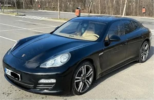 Second-hand Porsche Panamera 250 CP (183 kW) 2012 Negru Hatchback