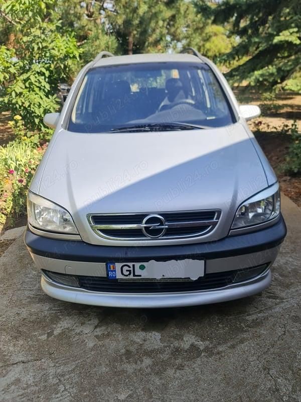 Utilizat 2004 Opel Zafira Monovolum | 1.200 EUR (Super Preț) - Imagine 1/4