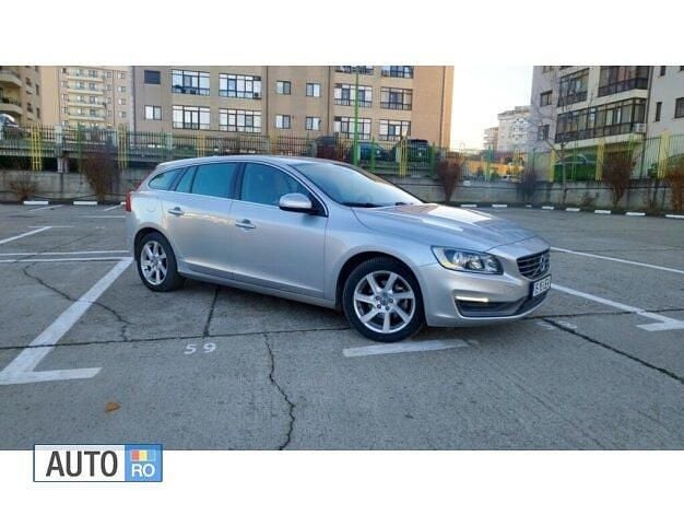 Gri Utilizat 2014 Volvo V60 Break | 8.500 EUR (Preț OK) - Imagine 1/4