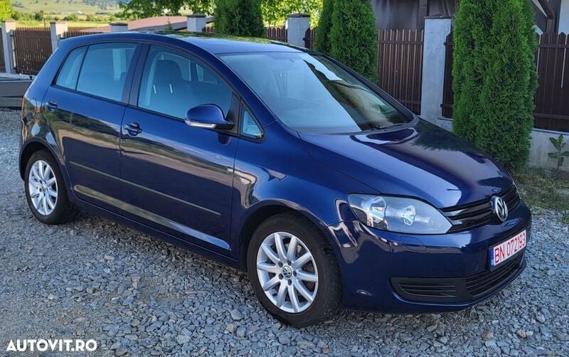 Albastru Utilizat 2010 VW Golf Plus Cross Trendline Monovolum | 4.499 EUR (Preț bun) - Imagine 1/4