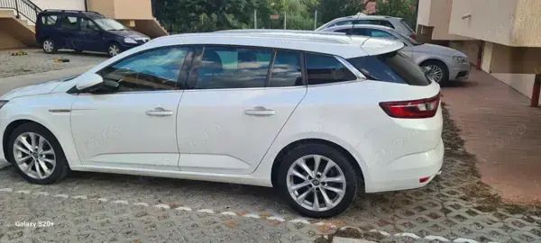 Utilizat 2018 Renault Mégane GrandTour Intens Break | 8.999 EUR (Preț OK) - Imagine 1/4