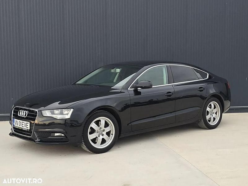 Second-hand Audi A5 Sportback 150 CP (110 kW) 2012 Culoarenegru Hatchback