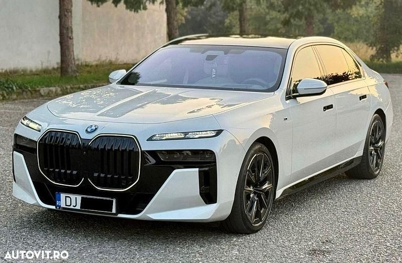 Culoarealb Utilizat 2024 BMW 740 Berlinǎ | 99.000 EUR - Imagine 1/4