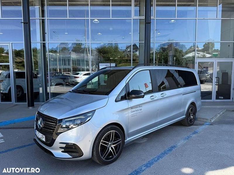 Argint Utilizat 2025 Mercedes V300 Exclusive Monovolum | 93.528 EUR (Preț bun) - Imagine 1/4