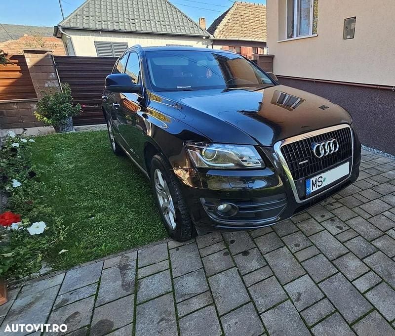 Culoarenegru Utilizat 2012 Audi Q5 SUV | 8.800 EUR (Preț bun) - Imagine 1/4