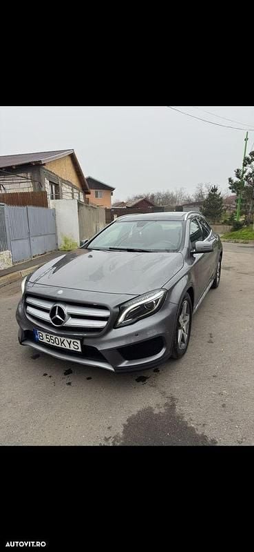 Culoaregri Utilizat 2015 Mercedes GLA220 SUV | 12.300 EUR (Preț bun) - Imagine 1/4