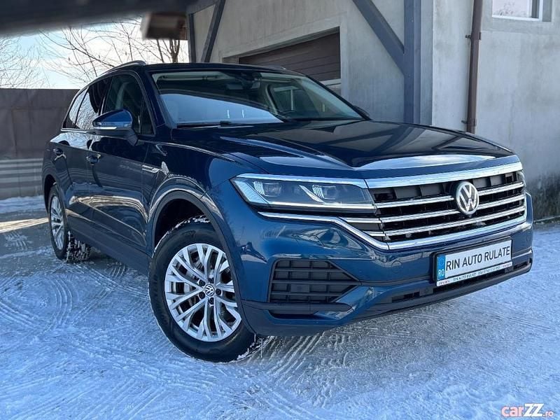 Culoarealbastru Utilizat 2018 VW Touareg Style SUV | 25.990 EUR - Imagine 1/4