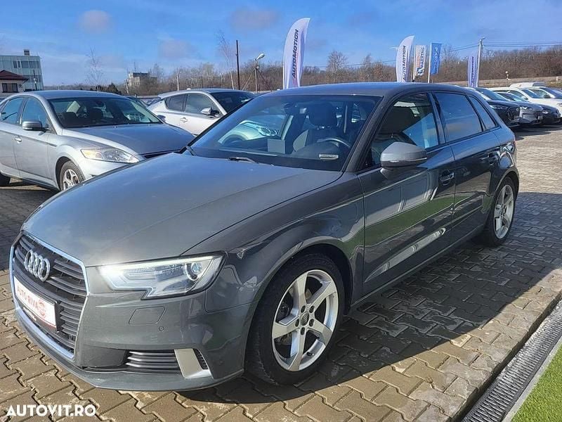 Second-hand Audi A3 Advanced 149 CP (109 kW) 2019 Culoaregri Hatchback
