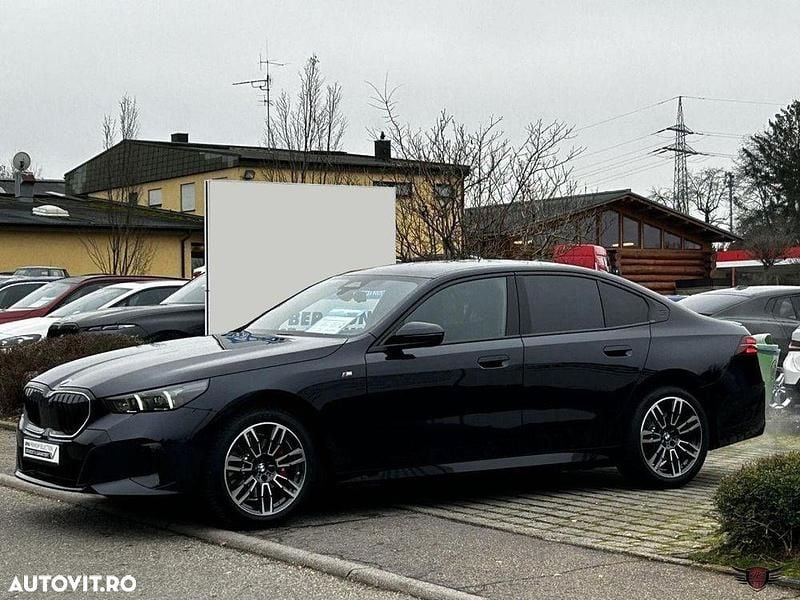 Second-hand BMW 520 Comfort Edition 197 CP (144 kW) 2025 Culoarenegru Berlinǎ