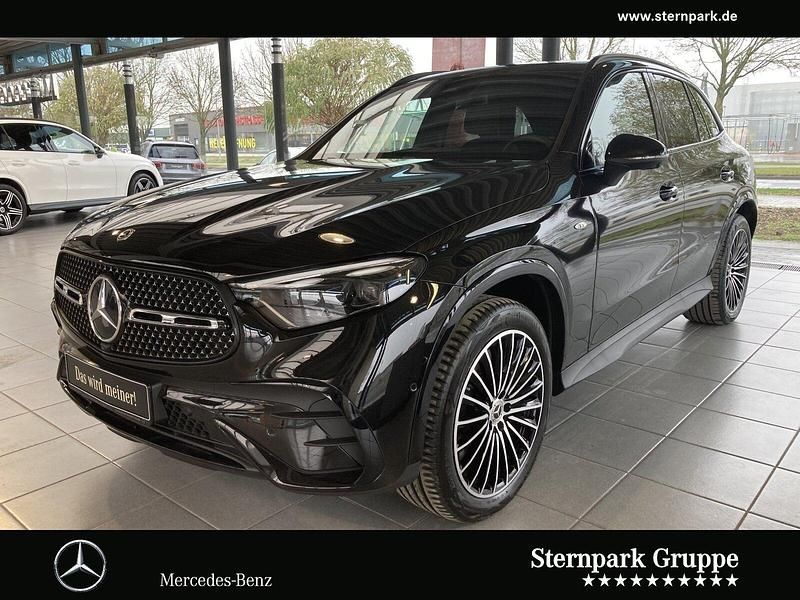 Utilizat 2025 Mercedes GLC300e AMG | 74.865 EUR (Preț OK) - Imagine 1/1