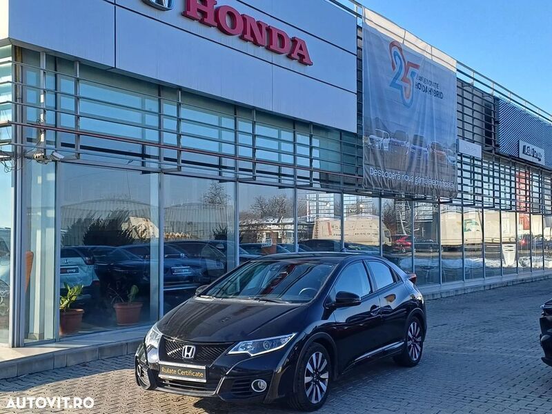 Negru Utilizat 2015 Honda Civic Elegance Hatchback | 10.990 EUR (Preț OK) - Imagine 1/4