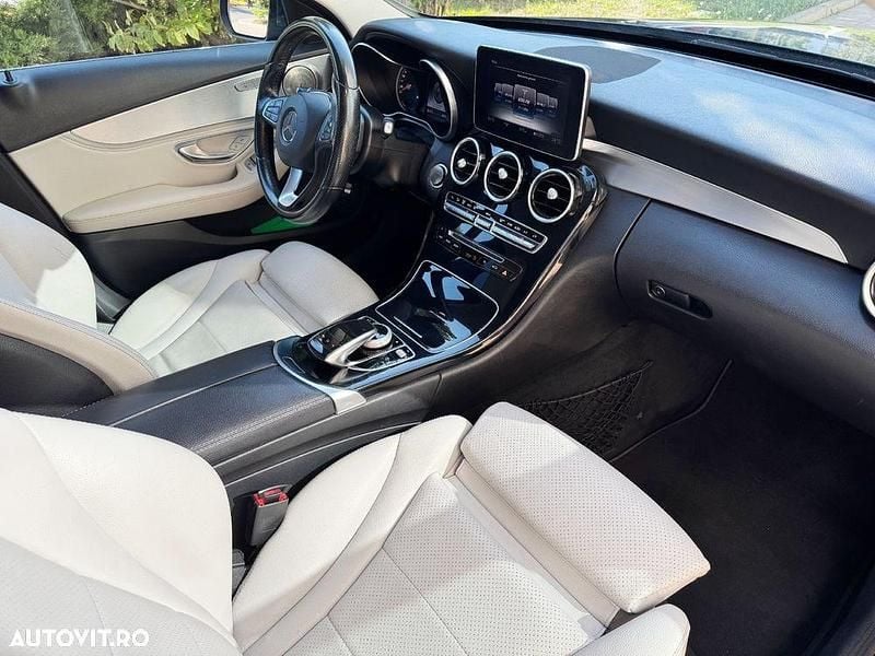 Second-hand Mercedes C250 Avantgarde 204 CP (150 kW) 2016 Culoarealte culori Berlinǎ
