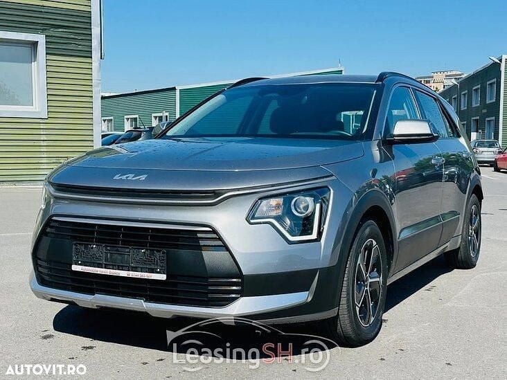 Gri Utilizat 2022 Kia Niro Classic SUV | 24.990 EUR (Puțin scump) - Imagine 1/4
