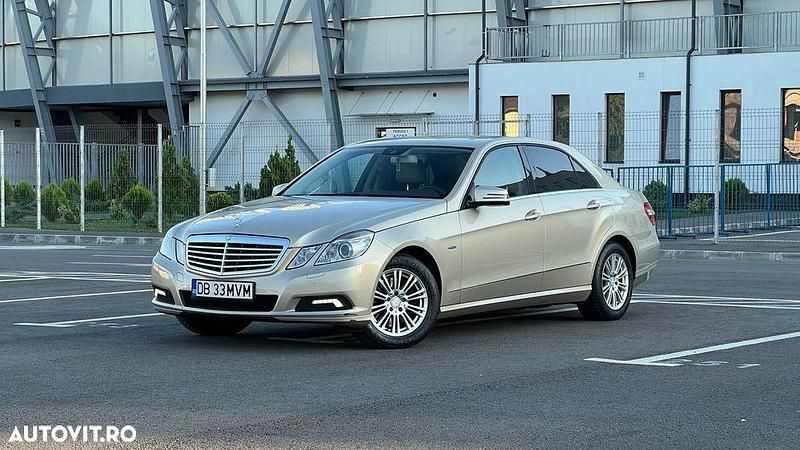 Culoaregalbeuriu Utilizat 2009 Mercedes E350 Berlinǎ | 7.350 EUR - Imagine 1/4