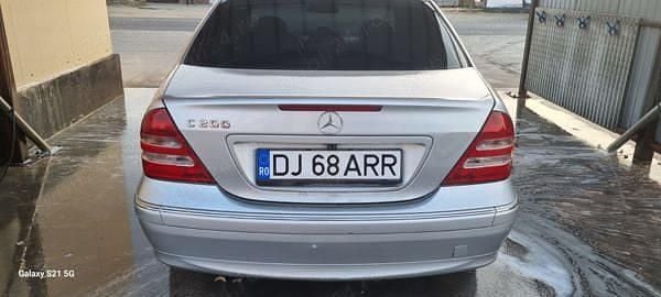 Second-hand Mercedes C200 163 CP (119 kW) 2001 Berlinǎ