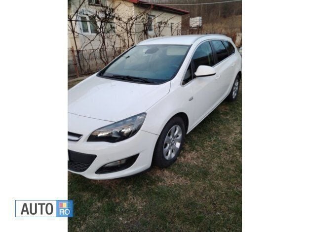 Alb Utilizat 2015 Opel Astra Break | 7.300 EUR (Puțin scump) - Imagine 1/4