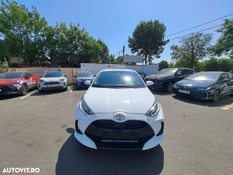 Alb Nouă 2024 Toyota Yaris Hybrid Business Edition | 24.600 EUR (Puțin scump) - Imagine 1/4