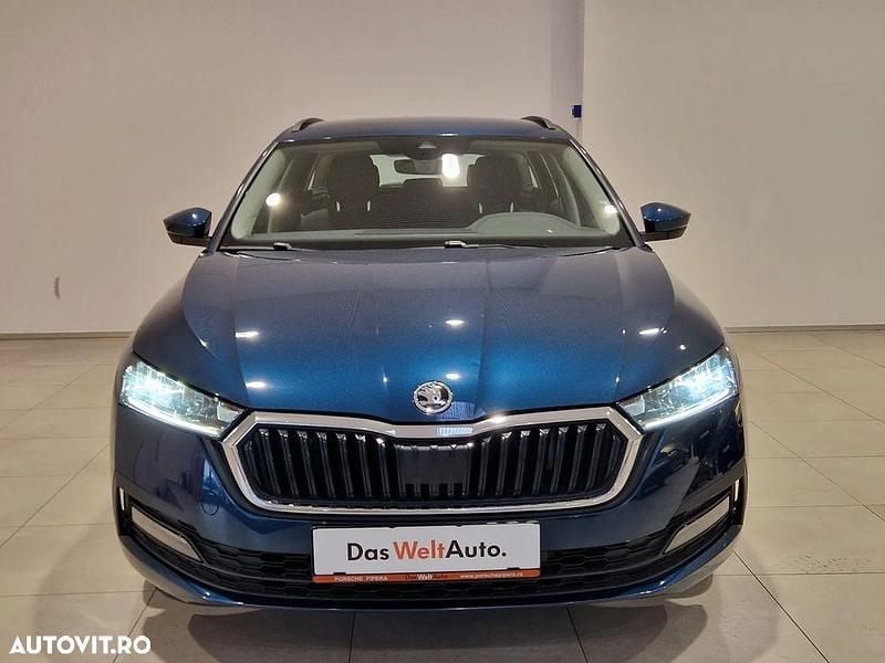Second-hand Skoda Octavia Ambition 156 CP (114 kW) 2021 Culoarealbastru Break