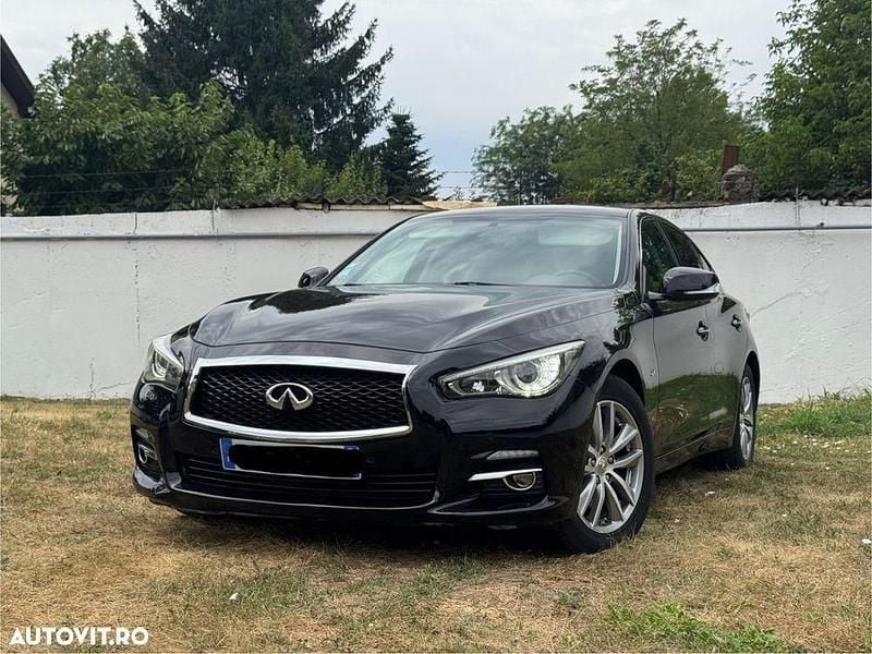 Culoarenegru Utilizat 2016 Infiniti Q50 Berlinǎ | 9.500 EUR - Imagine 1/4