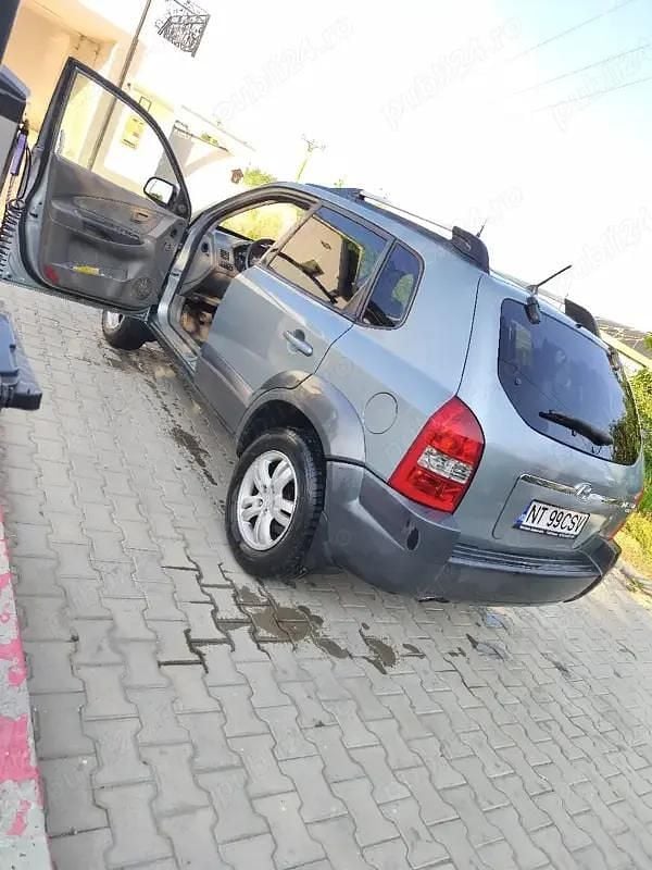 Second-hand Hyundai Tucson 131 CP (96 kW) 2008 Gri SUV