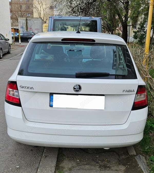 Alb Utilizat 2016 Skoda Fabia Break | 5.500 EUR (Preț OK) - Imagine 1/4