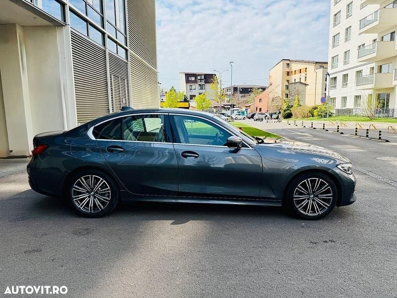 Second-hand BMW 330 Advantage 258 CP (189 kW) 2020 Culoaregri Berlinǎ