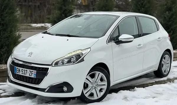 Second-hand Peugeot 208 Allure 100 CP (73 kW) 2017 Hatchback
