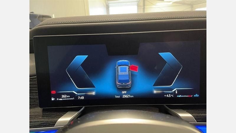 Second-hand BMW 740 Comfort Edition 299 CP (219 kW) 2024 Carbon black metallic metalizat Berlinǎ