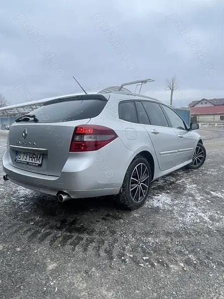 Second-hand Renault Laguna III 150 CP (110 kW) 2012