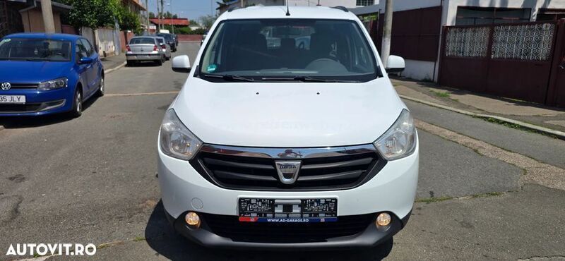 Alb Utilizat 2012 Dacia Lodgy Lauréate Monovolum | 3.490 EUR (Preț bun) - Imagine 1/4
