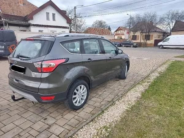 Second-hand Ford Kuga Titanium 150 CP (110 kW) 2017 Gri SUV