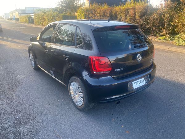 Albastru Utilizat 2012 VW Polo Team Hatchback | 4.600 EUR (Preț OK) - Imagine 1/4