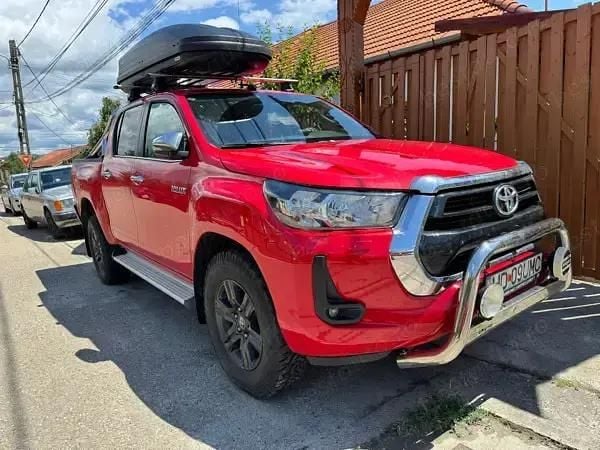 Second-hand Toyota HiLux 150 CP (110 kW) 2020 Rosu Pickup