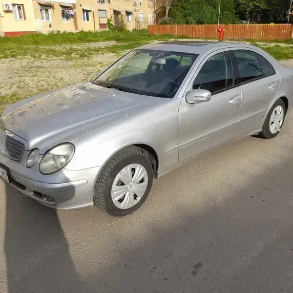 Utilizat 2006 Mercedes E200 Berlinǎ | 2.500 EUR - Imagine 1/4