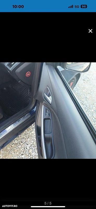 Second-hand Ford Focus Titanium 115 CP (84 kW) 2013 Culoarealbastru Break