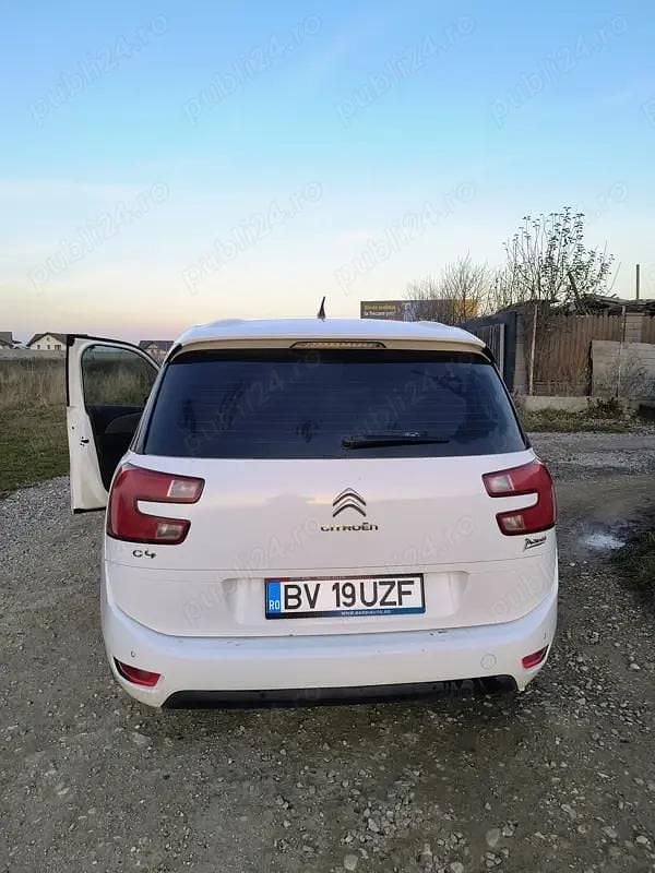 Second-hand Citroën Grand C4 Picasso 116 CP (85 kW) 2014 Alb Monovolum