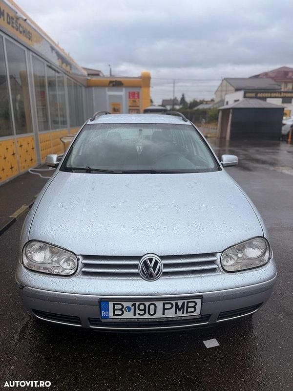 Culoareargint Utilizat 2004 VW Golf IV Break | 799 EUR (Preț bun) - Imagine 1/4