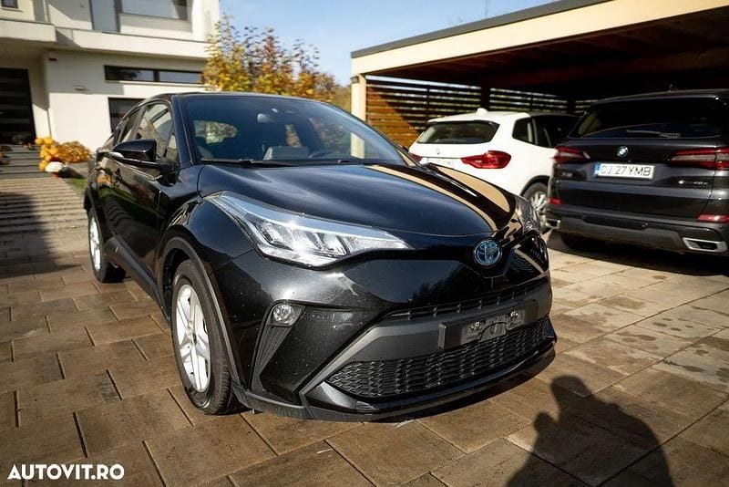 Culoarenegru Utilizat 2023 Toyota C-HR SUV | 22.400 EUR (Preț OK) - Imagine 1/4