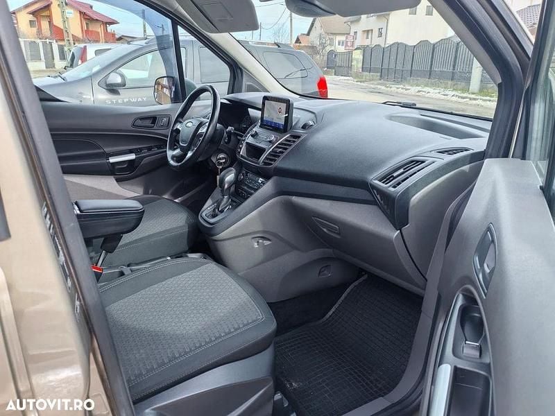 Second-hand Ford Tourneo Connect Titanium 120 CP (88 kW) 2020 Culoaregri Monovolum