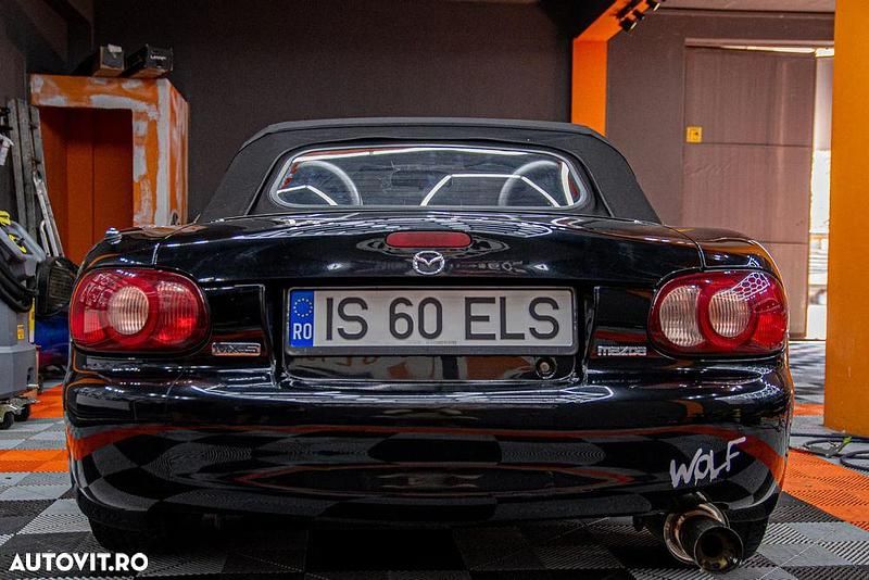 Second-hand Mazda MX5 Inclusive 140 CP (102 kW) 2003 Culoarenegru Cabrio