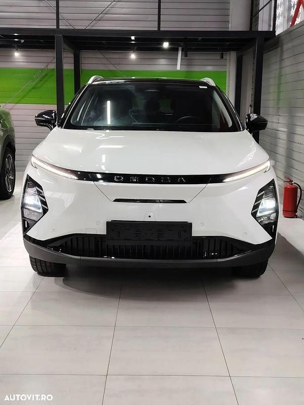 Nouă Omoda 5 150 kW (204 CP) 2025 Culoarealb SUV