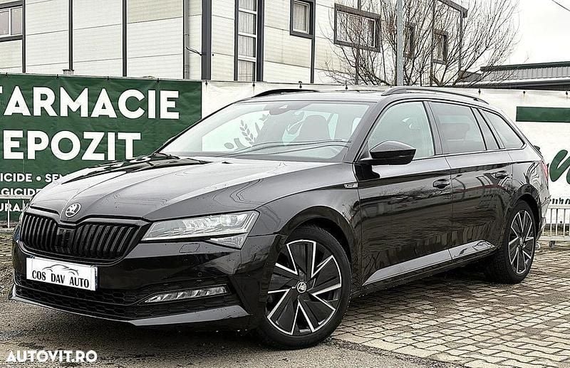 Culoarenegru Second-hand 2022 Skoda Superb SportLine Break | 19.999 EUR (Preț bun) - Imagine 1/4