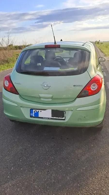 Second-hand Opel Corsa 75 CP (55 kW) 2010 Verde Break