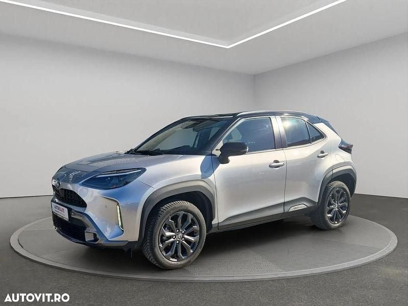 Argint Utilizat 2023 Toyota Yaris Hybrid Berlinǎ | 24.990 EUR (Puțin scump) - Imagine 1/4