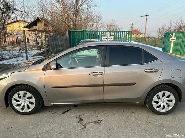 Second-hand Toyota Corolla 132 CP (97 kW) 2016 Berlinǎ