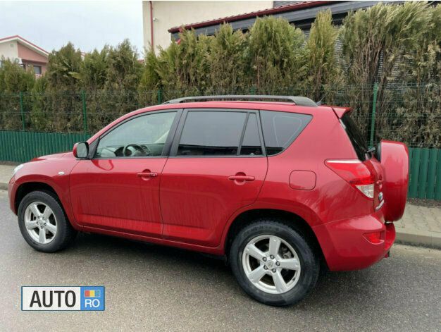 Rosu Utilizat 2007 Toyota RAV4 SUV | 6.400 EUR - Imagine 1/4