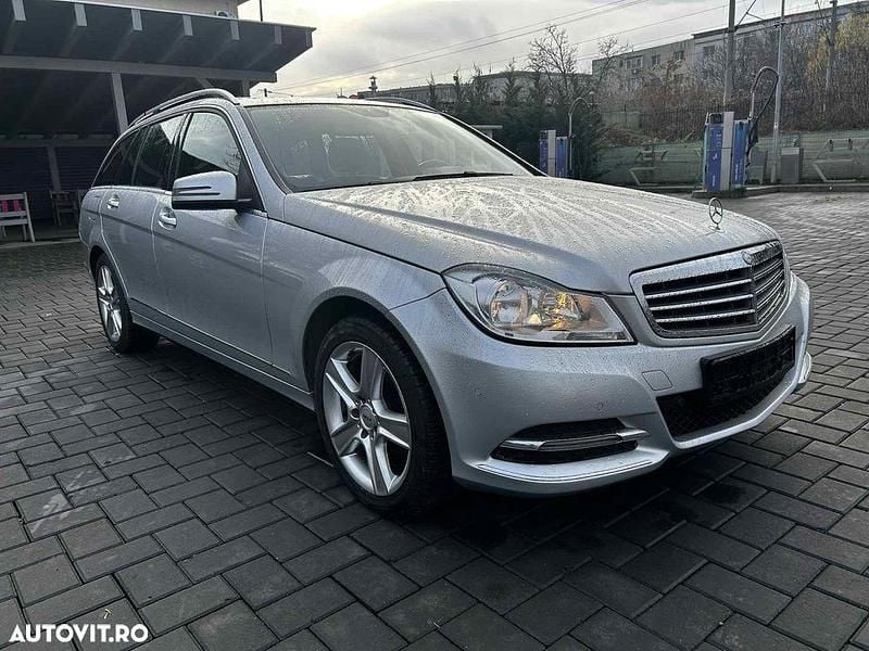 Culoareargint Utilizat 2014 Mercedes C180 Break | 8.500 EUR (Preț bun) - Imagine 1/4