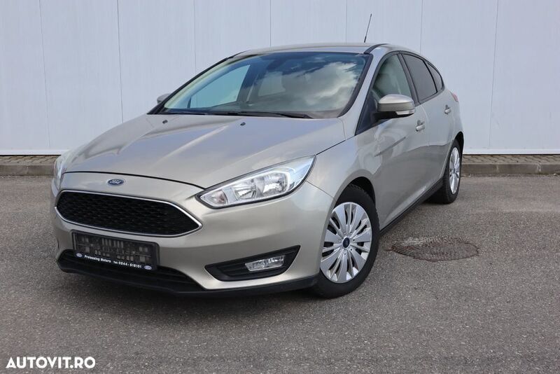 Gri Utilizat 2015 Ford Focus Trend Hatchback | 6.250 EUR (Preț OK) - Imagine 1/4